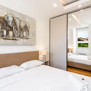 moscova-luxury-home.it-lombardy.com/